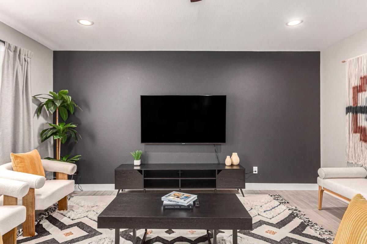 Apartment 3br Southwest Modern Haven - Old Town